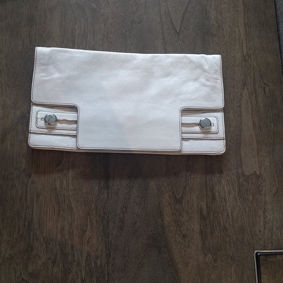 Beautiful genuine leather clutch Banana Republic - Picture 2 of 12